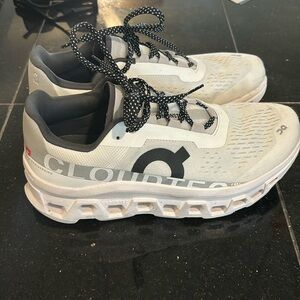 On Cloud Monster- Running Shoe